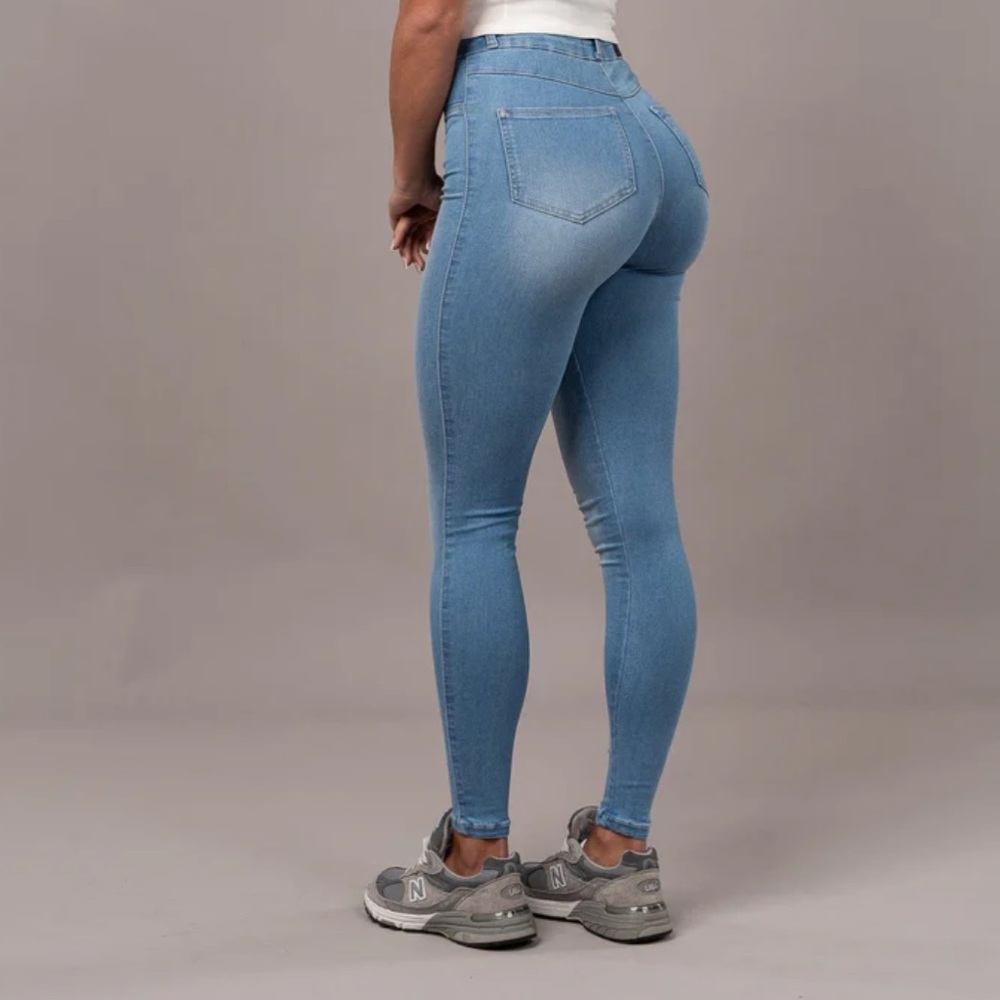 FitJeans Arctic Light Blue Contour Jeans